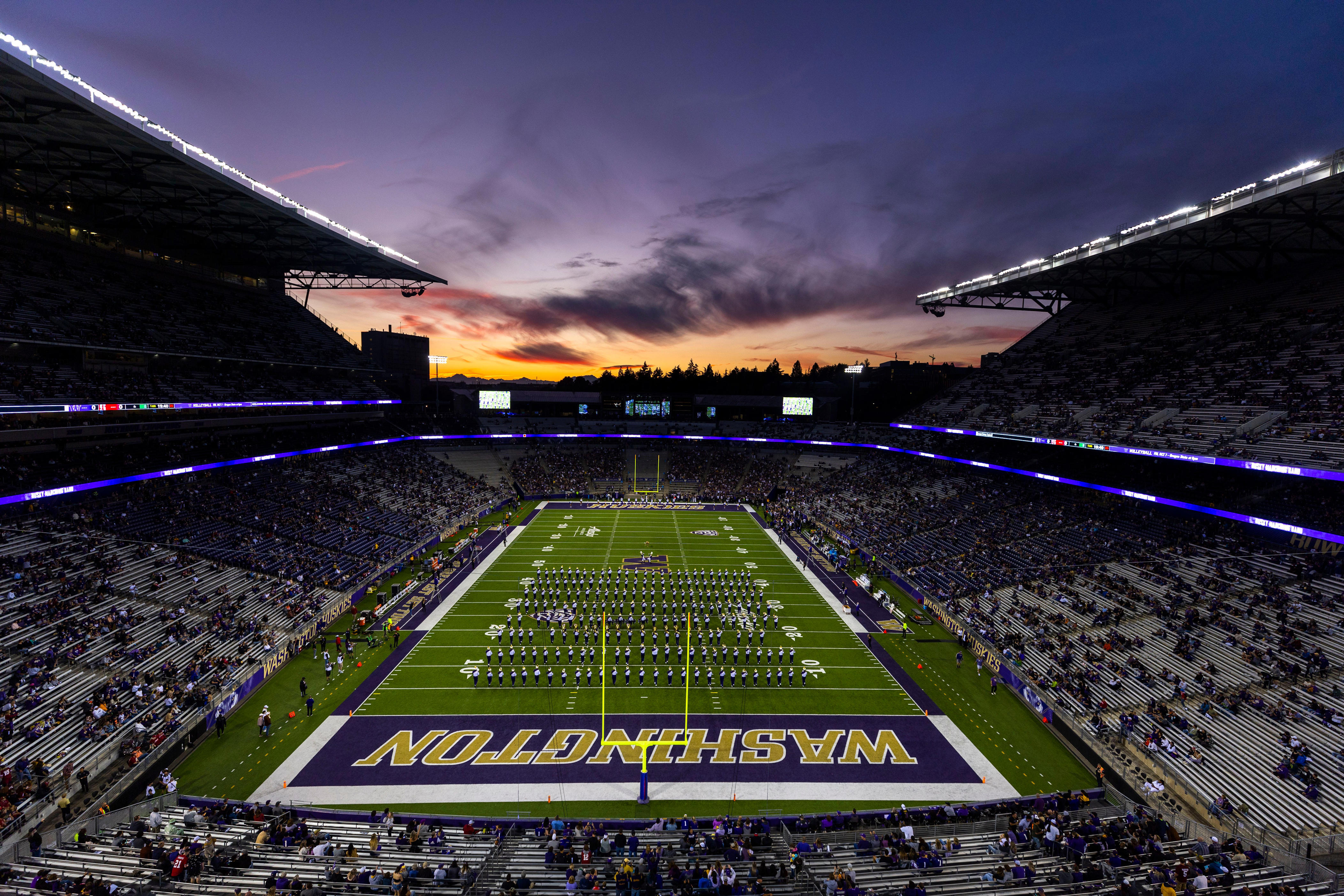 AA1EMjJQ Rethinking the Top 18: Big Ten Football Stadiums Re-Ranked from Last to First