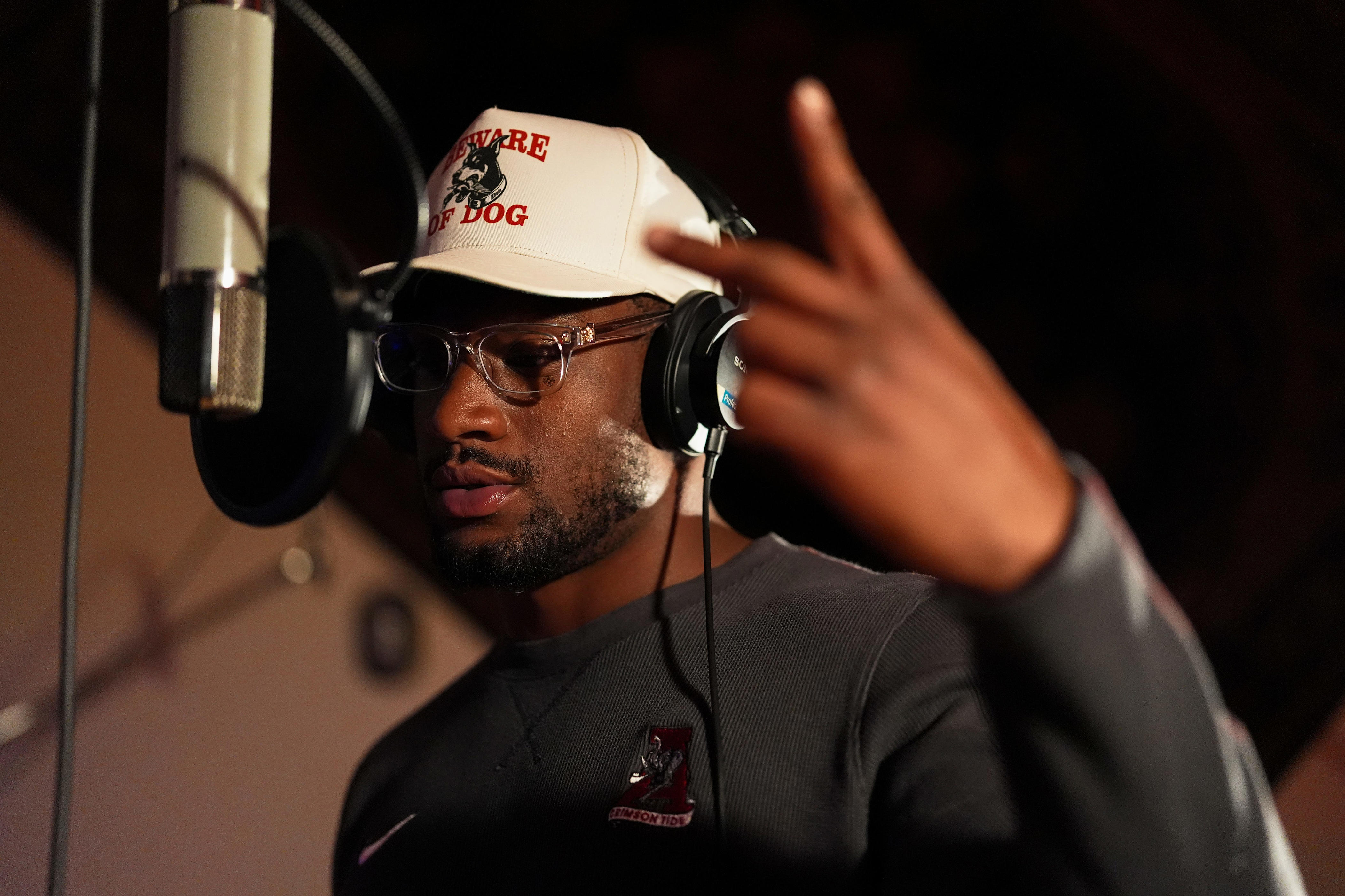 Watch Cardinals linebacker Mack Wilson Sr. spit bars in 2025 schedule ...