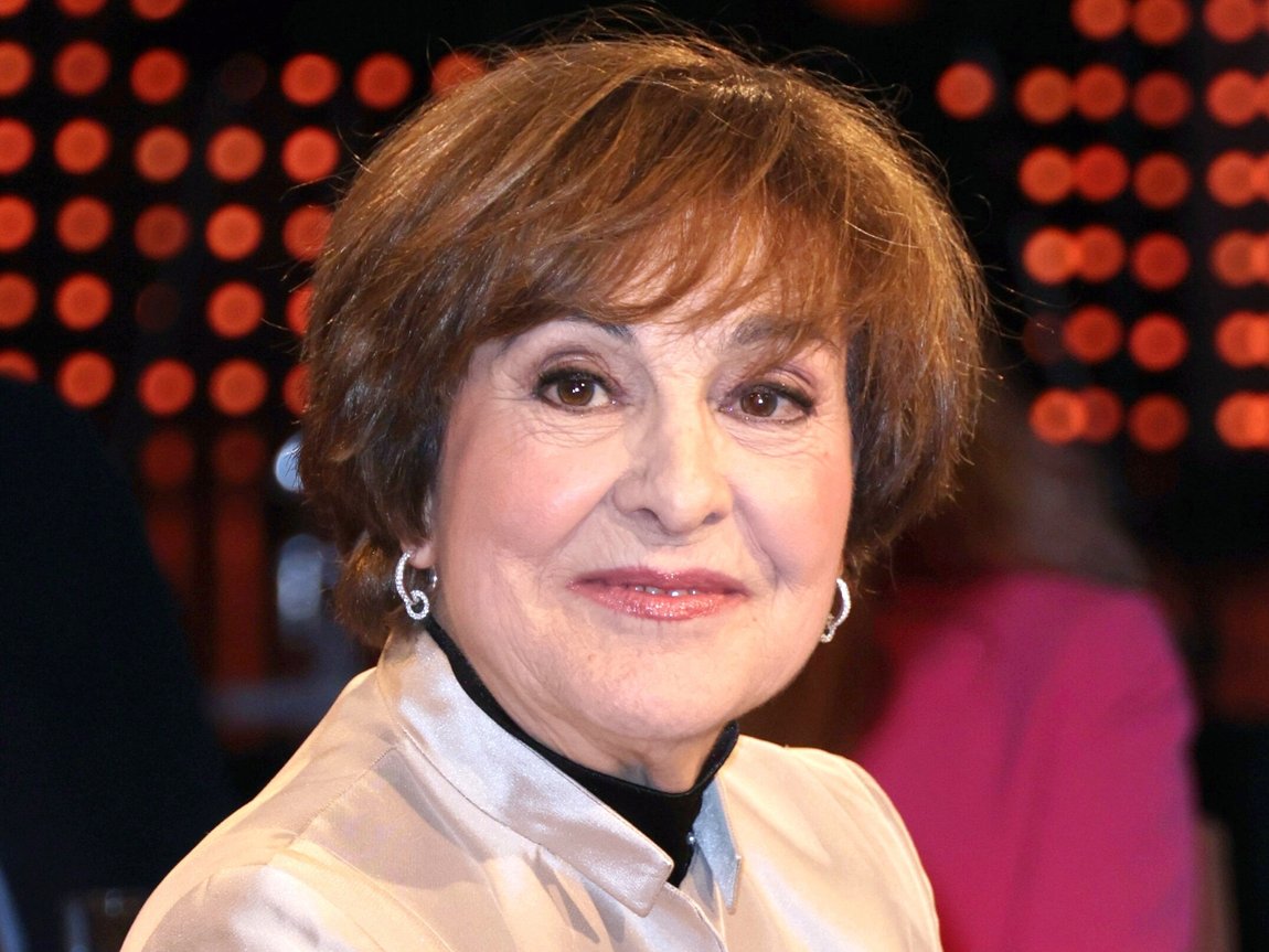 Life without her Kurt: Paola Felix is "alone, but not lonely"