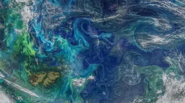 Hallazgo histórico: la NASA descubrió la bandera argentina dibujada en el cielo de las Islas Malvinas