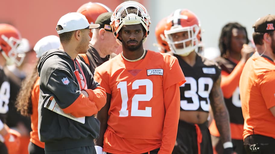 NFL Insider Reveals Why Dillon Gabriel Has Edge Over Shedeur Sanders:  Cleveland Browns