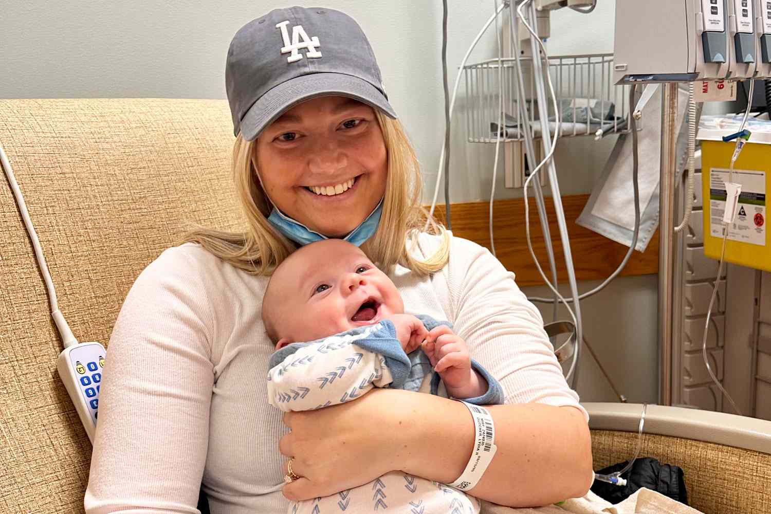 Mom Was Overjoyed After Son. 9 Days Later, Doctors Found a(02)