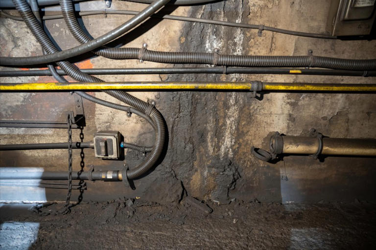 Superstorm Sandy aftermath: East River Tunnels set for rehabilitation