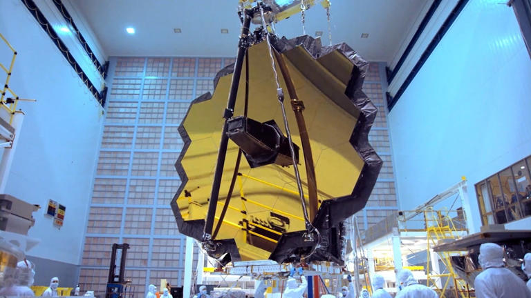 The frozen water has been discovered around star HD 181327 by JWST. (Photo: Nasa)