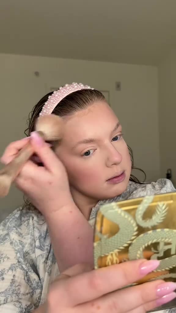 Color Coordination Tips for Your Makeup Ensemble