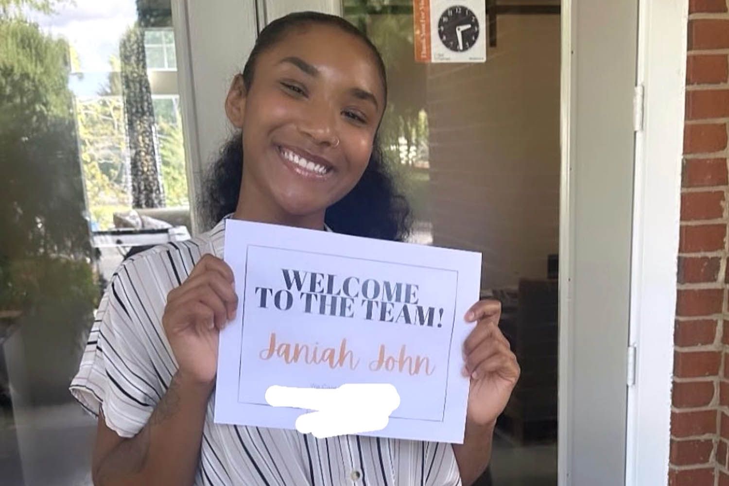 Woman Quits 95 Job to Be a Waitress. Now, She Works Fewer Days and