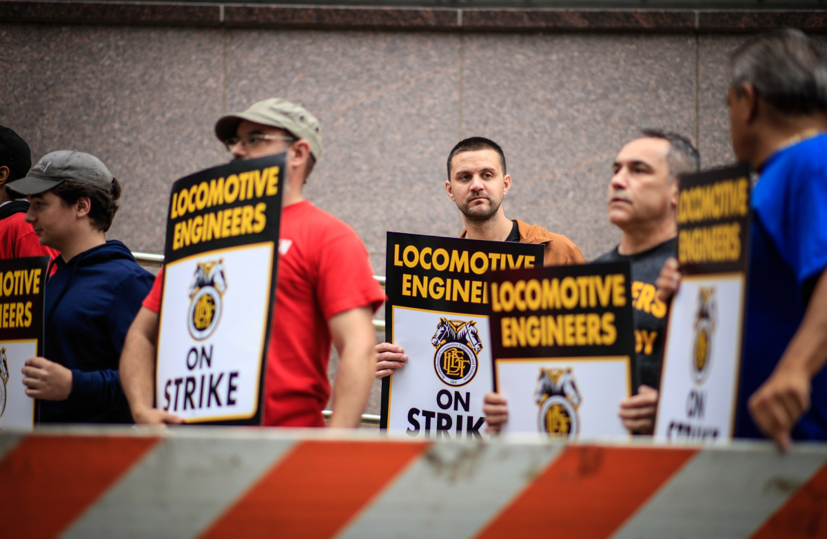 NJ Transit System Grinds to a Halt, Stranding Thousands