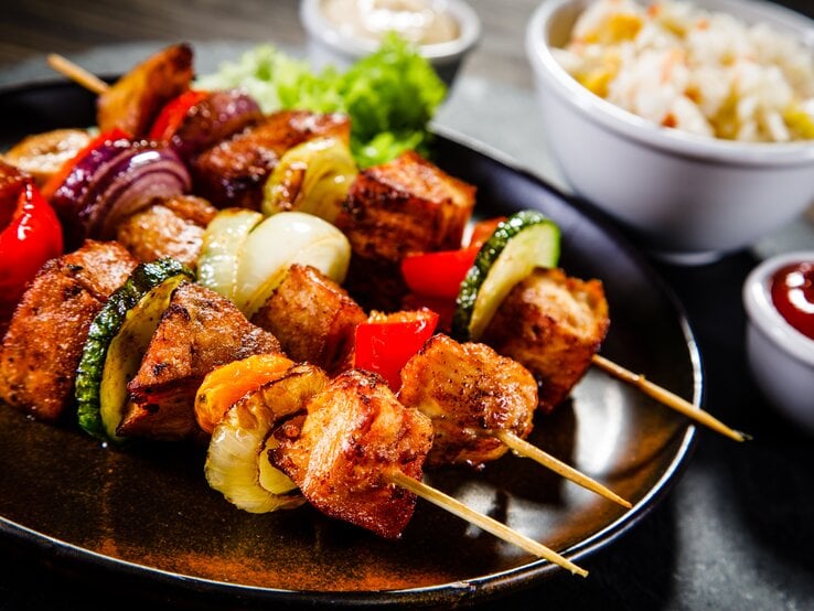 Schweinefilet-Spieße mit Grillgemüse: Köstlich mariniert