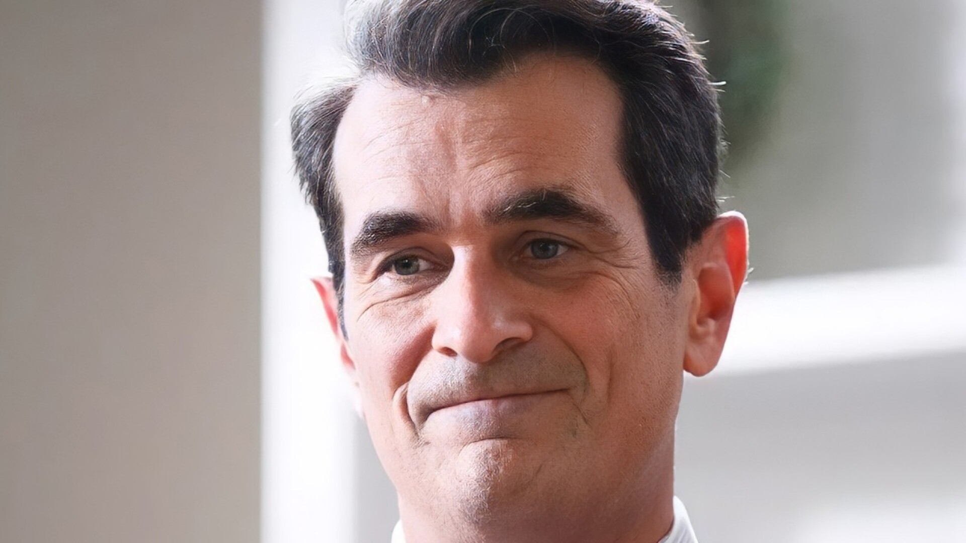 The Tragic, Real-Life Story Of Modern Family Star Ty Burrell