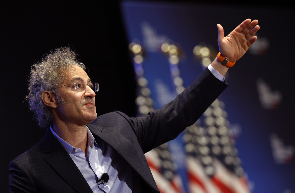 Stock Market Today: A Reprieve From Selling to Start the Week; Palantir