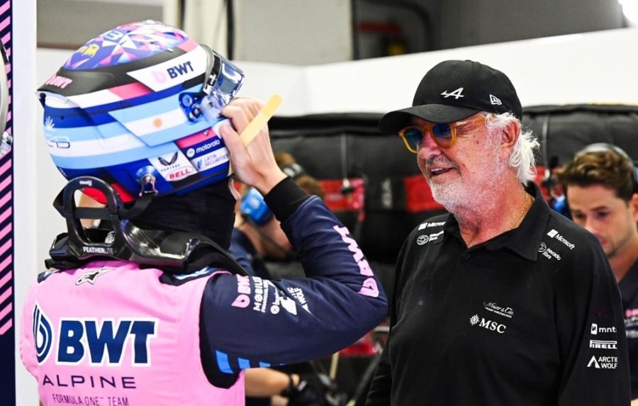 Franco Colapinto y Flavio Briatore