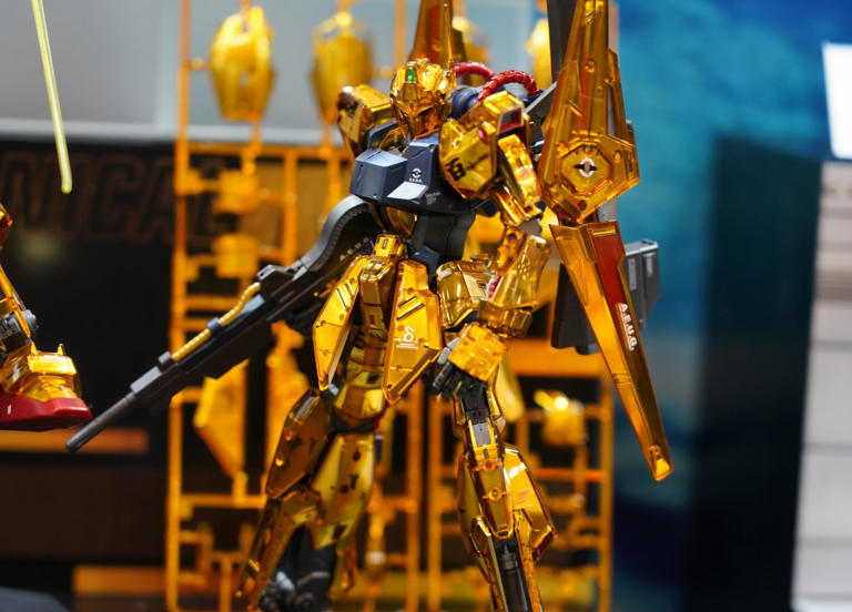 機動戦士Zガンダム：百式の“メカニカルコアメッキ”ガンプラ 新