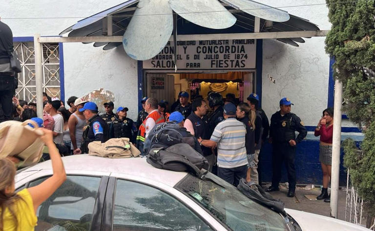 El concierto clandestino de reguetón se realizó en un inmueble de la colonia Guerrero, en la alcaldía Cuauhtémoc (16/05/2025). Foto: Juan Carlos Williams / EL UNIVERSAL