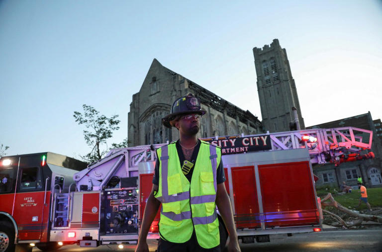 At least 21 dead after severe storms, tornadoes sweep through Midwest ...