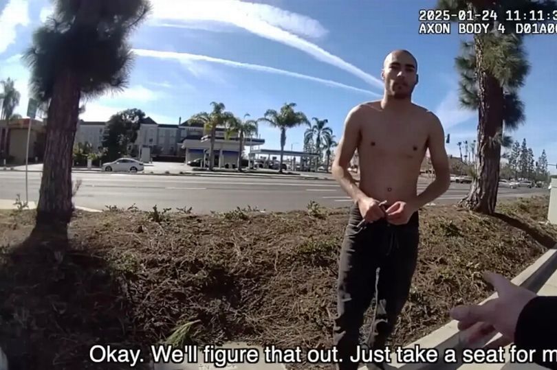 Moment Suspect Takes Cop S Gun And Aims As She Begs Please Don T Shoot Me