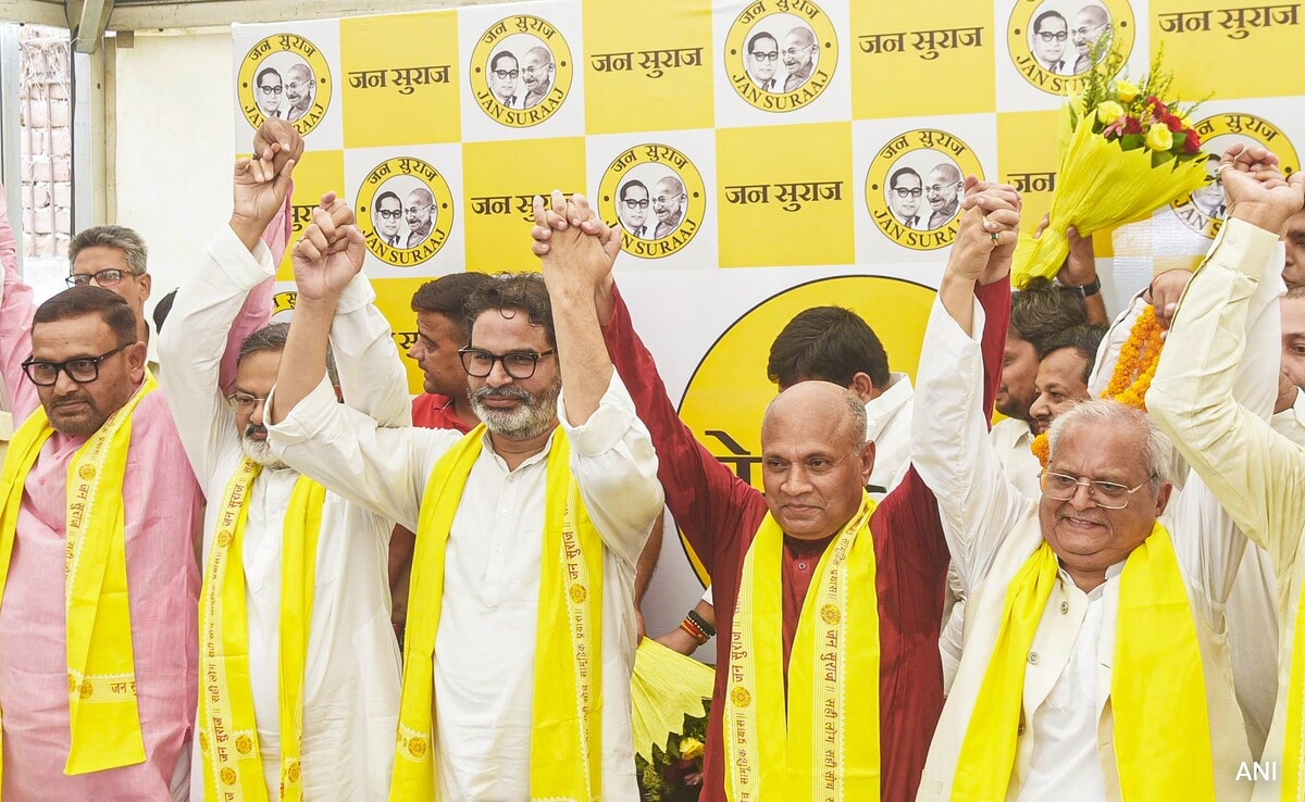 Tejashwi Yadav Finds Hidden Agenda In ExMinister Joining Prashant