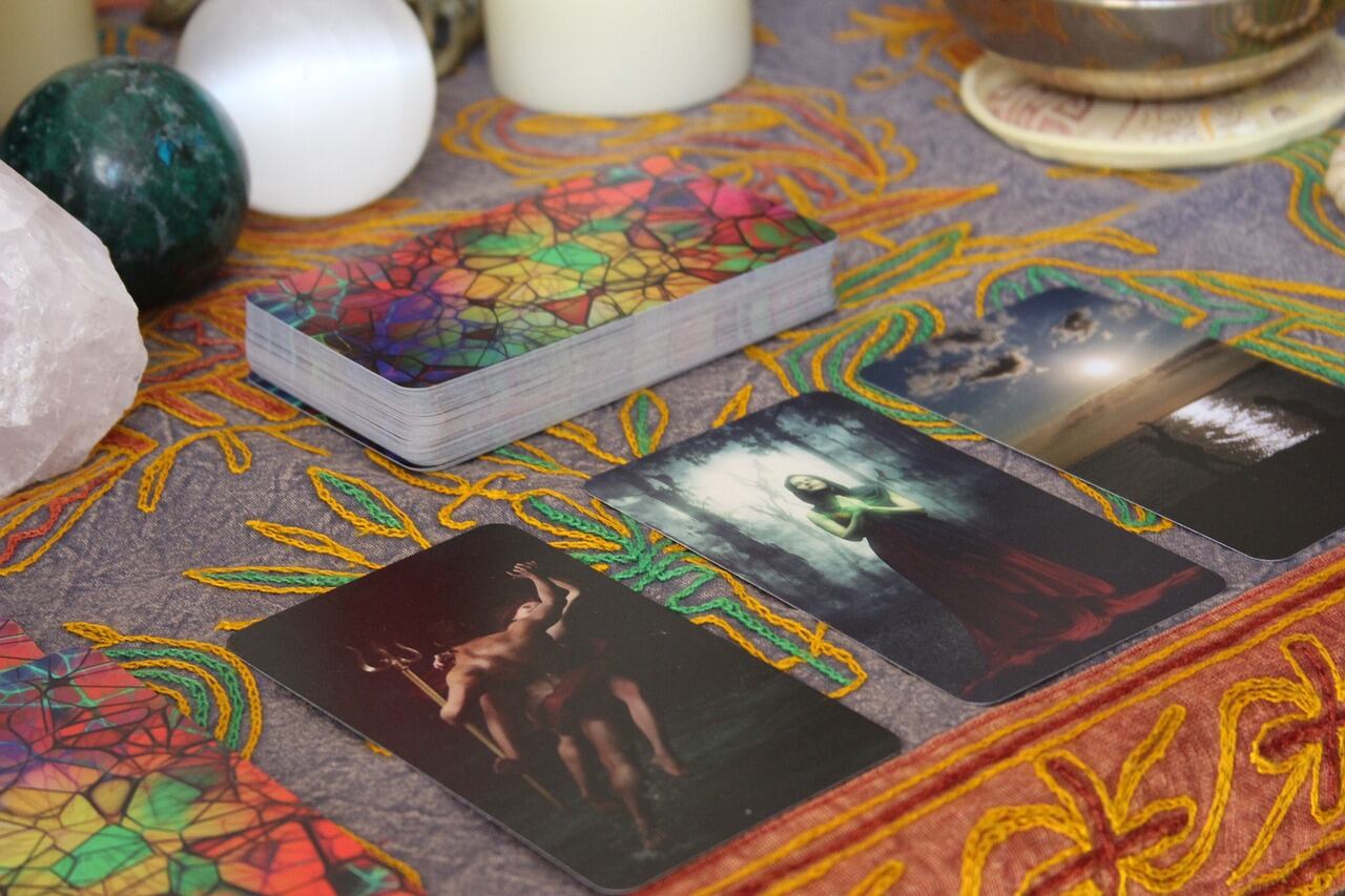 As revelações do tarot para os signos de Leão, Virgem, Libra e ...