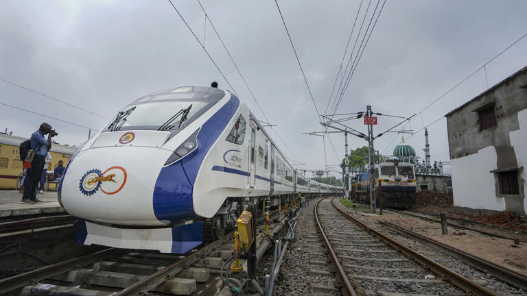 Vande Bharat Express On Mumbai-Nagpur Route To Cut Travel Time By At Least 5 Hours | Check Ticket Prices, Stoppages