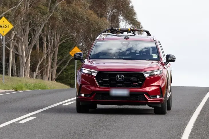 Xe hybrid đã có bước tiến dài trong ba thập kỷ qua, nhưng không phải mẫu nào đang được bán cũng mang lại mức tiết kiệm nhiên liệu như mong đợi - Ảnh: AAA