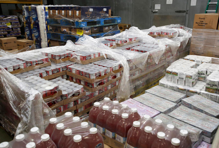 FoodShare benefits will be delayed in November. What does that mean for ...