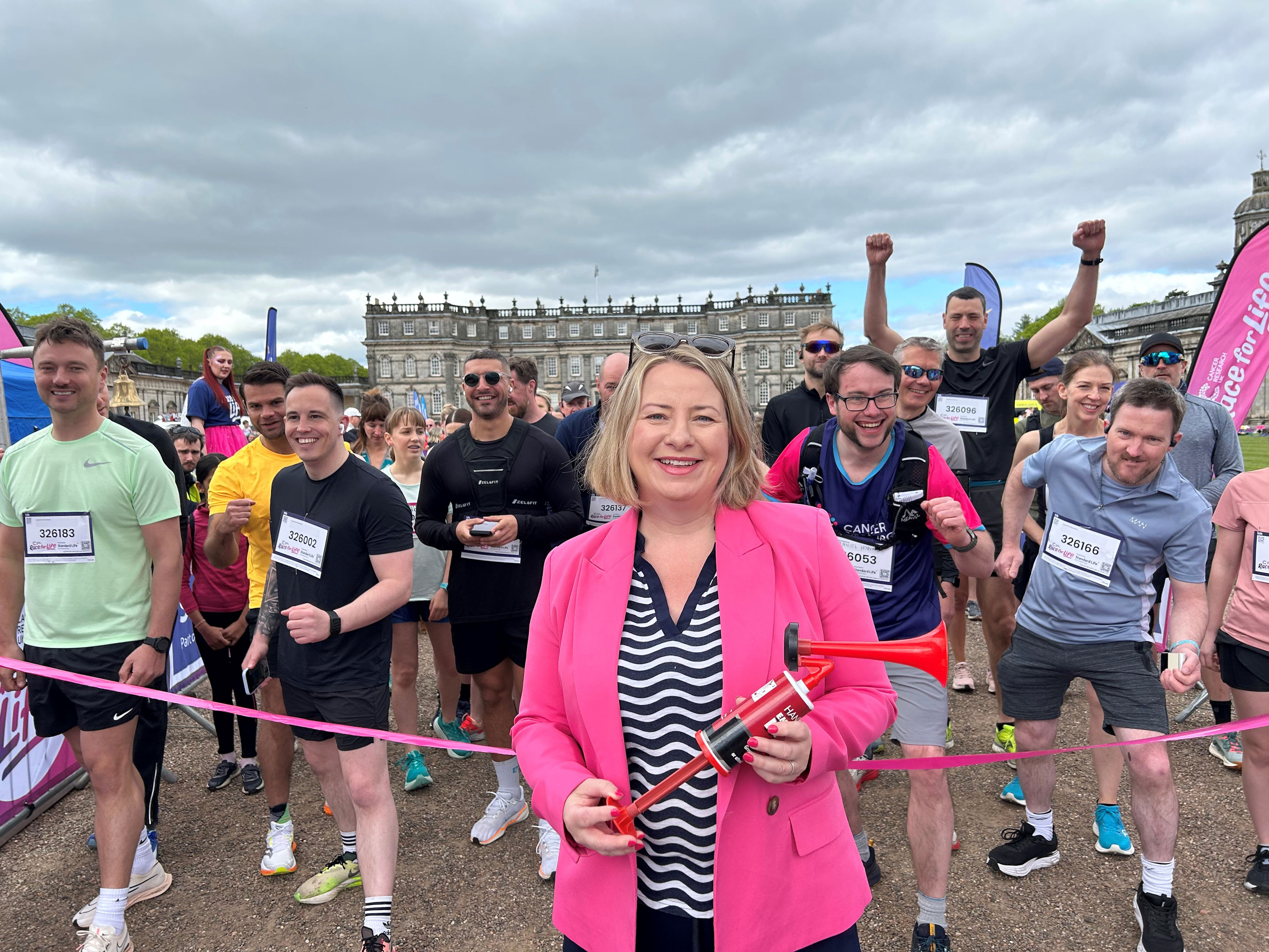 Hundreds take part in Race for Life at Hopetoun House, South ...