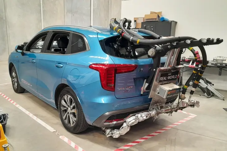Mức giảm tiêu thụ nhiên liệu của Haval Jolion thấp hơn đáng kể so với con số 38% được công bố trong các thử nghiệm trong phòng thí nghiệm - Ảnh: AAA