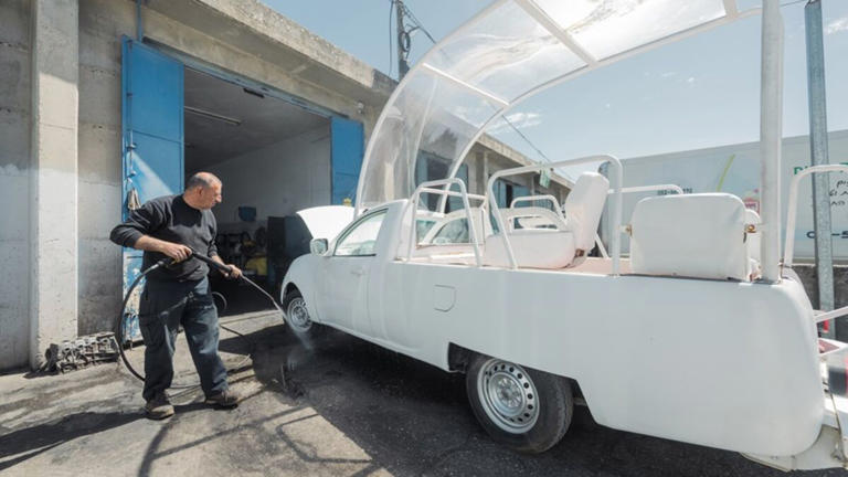 Gaza : le pape François lègue une papamobile transformée en unité mobile de soins pour enfants