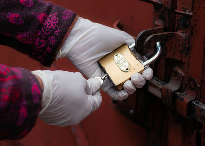 11 People Share The Worst And Craziest First Day At Work They Had