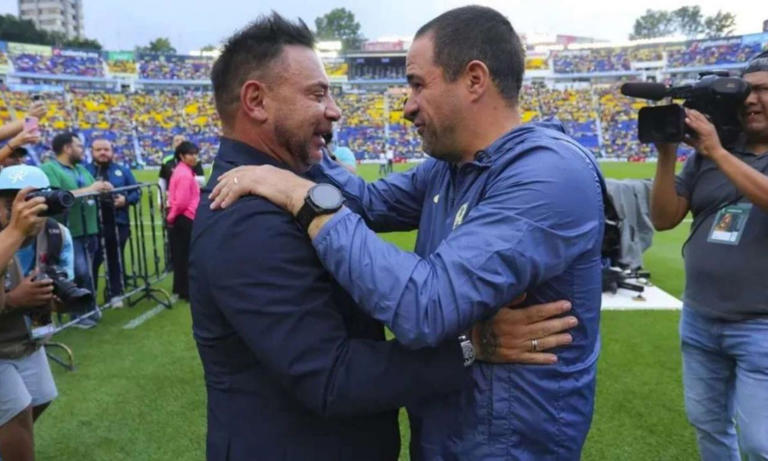 André Jardine volverá a enfrentarse al Turco Mohamed por un trofeo, no
