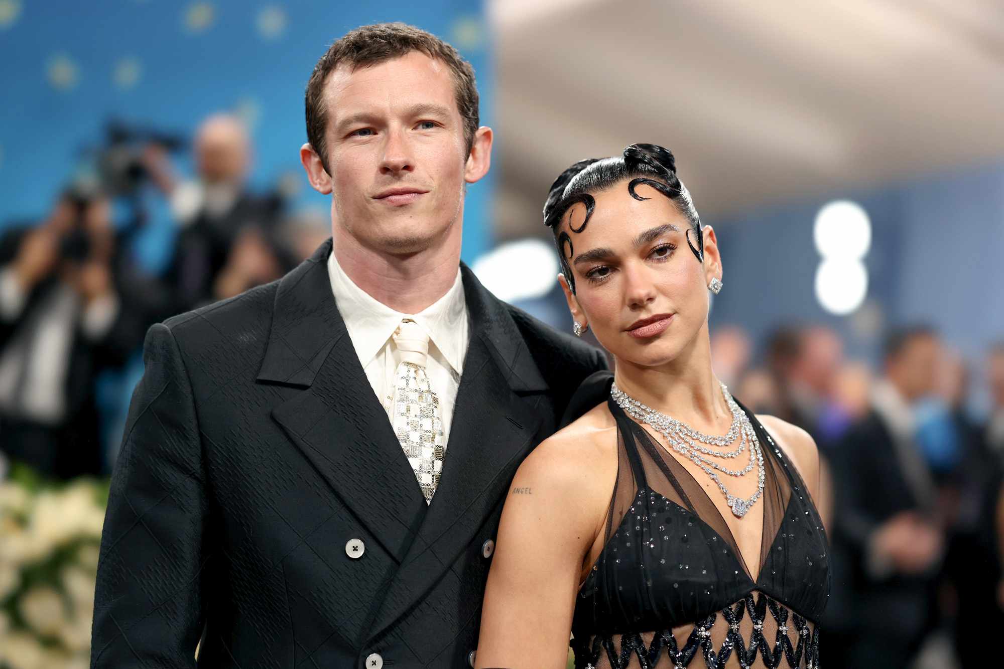 Дуа Липа и Каллум Тернер сыграют свадьбу на старинной вилле в Палермо