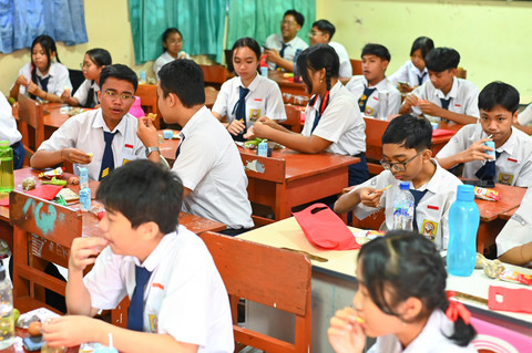 Populer: BGN untuk MBG Diganti Uang Tunai; Purbaya Tolak Pemerasan Pajak