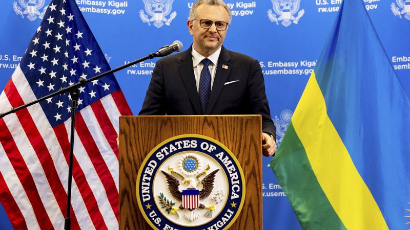 Massad Boulos, conseiller principal du président Donald Trump, s'adresse aux médias à l'ambassade des États-Unis à Kigali, au Rwanda, mardi 8 avril 2025.