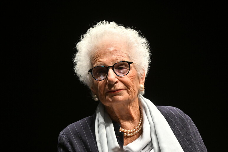 Segre non riesce proprio a criticare Israele