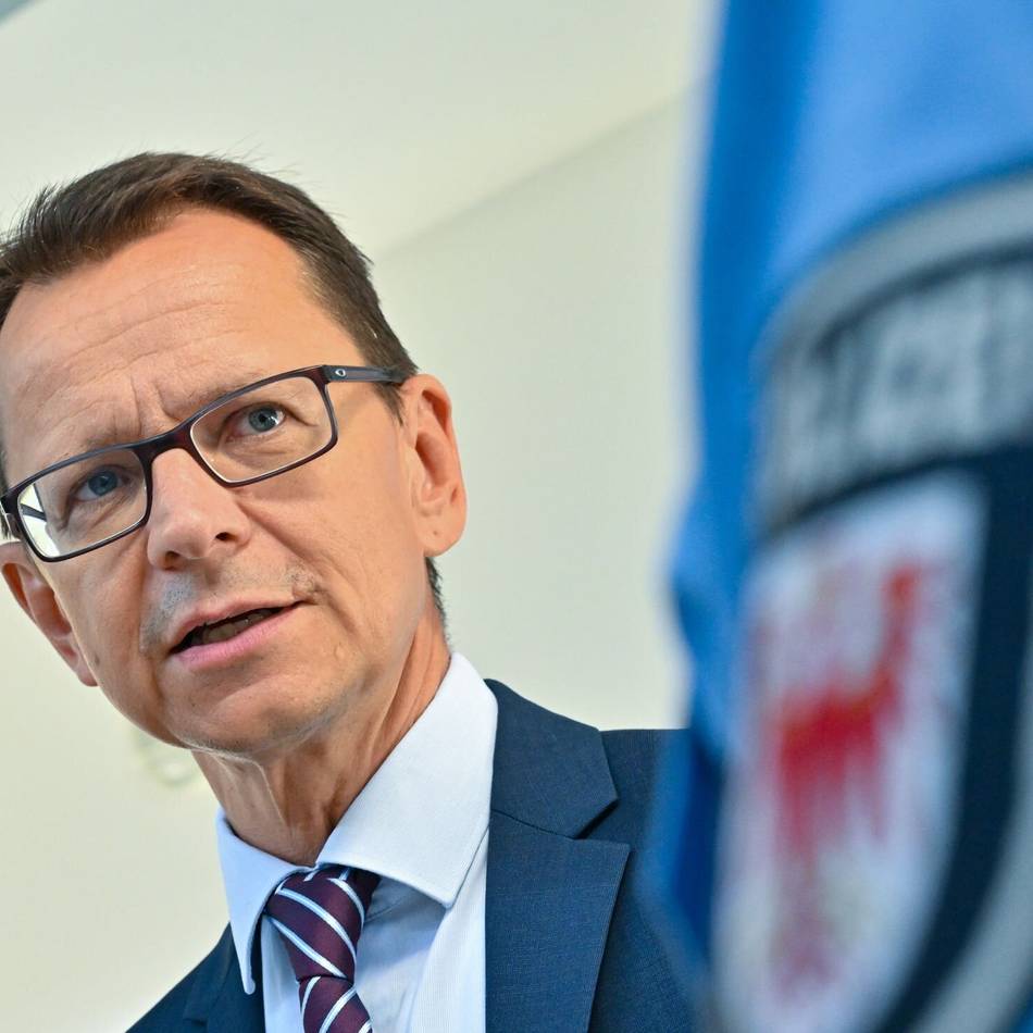 Verfassungsschutzchef in Brandenburg entlassen