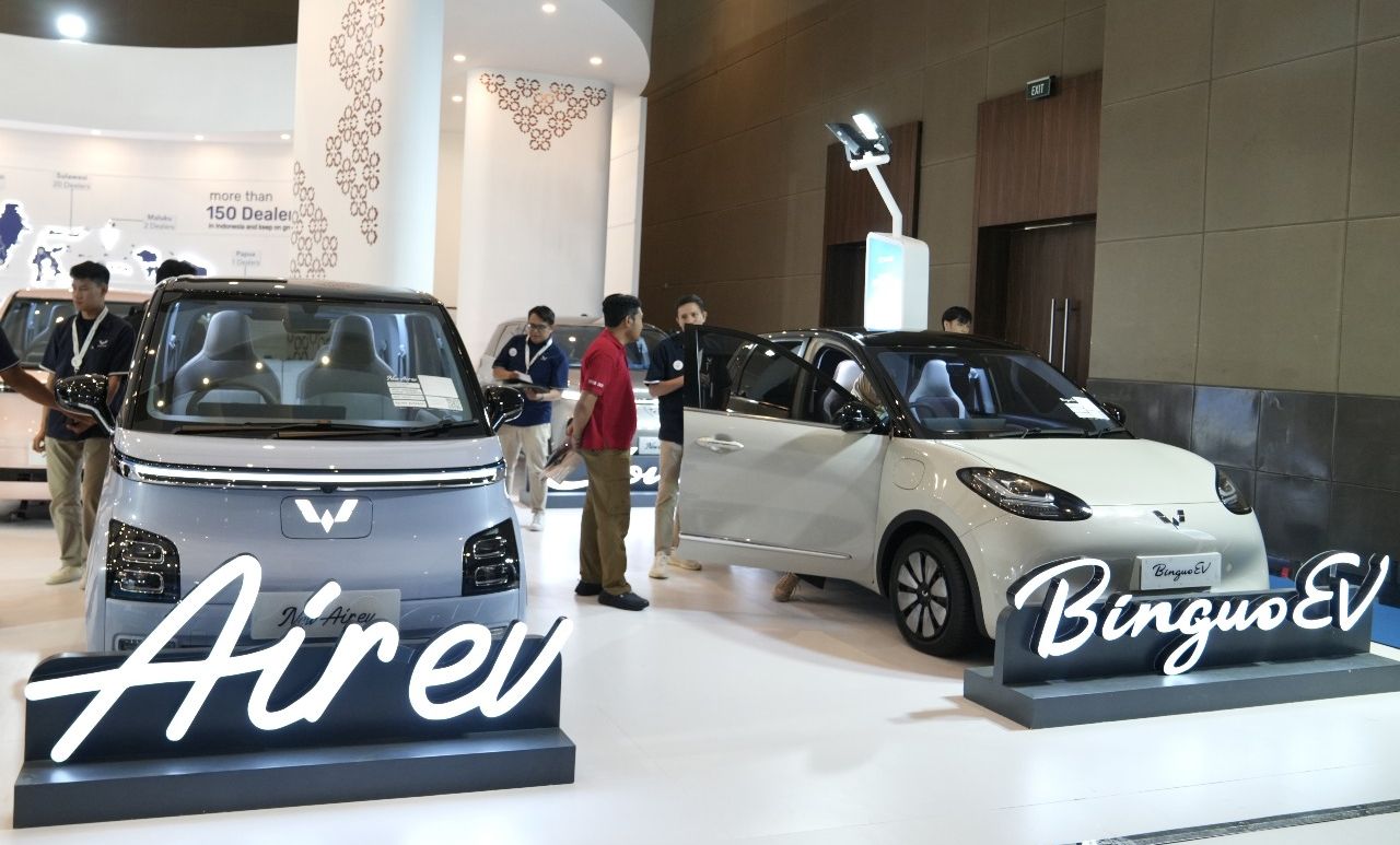 Air EV dan BinguoEV Merajalela sebagai Mobil Listrik Terlaris Wuling di PEVS 2025 Air EV dan BinguoEV Merajalela sebagai Mobil Listrik Terlaris Wuling di PEVS 2025