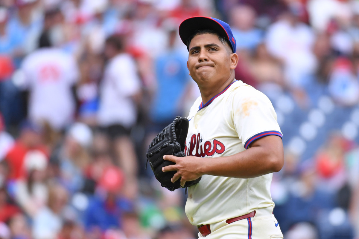 Phillies Announce Ranger Suarez News After Leaving Twins Game