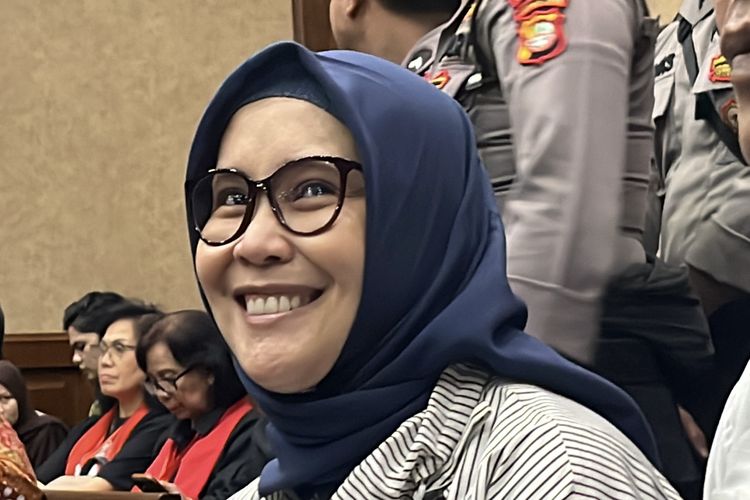 Mantan anggota Dewan Perwakilan Rakyat (DPR) RI periode 2019–2024, Riezky Aprilia hadir sebagai saksi dalam sidang Sekretaris Jenderal (Sekjen) Partai Demokrasi Indonesia Perjuangan (PDI-P) Hasto Kristiyanto, Rabu (7/5/2025).