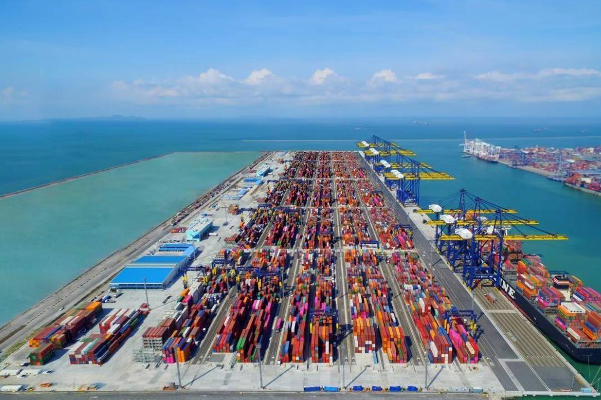 ‘มนพร’ เร่งท่าเรือแหลมฉบังเฟส 3 ย้ำปลอดภัย-โปร่งใส-เสร็จตามแผน ยกระดับ EEC