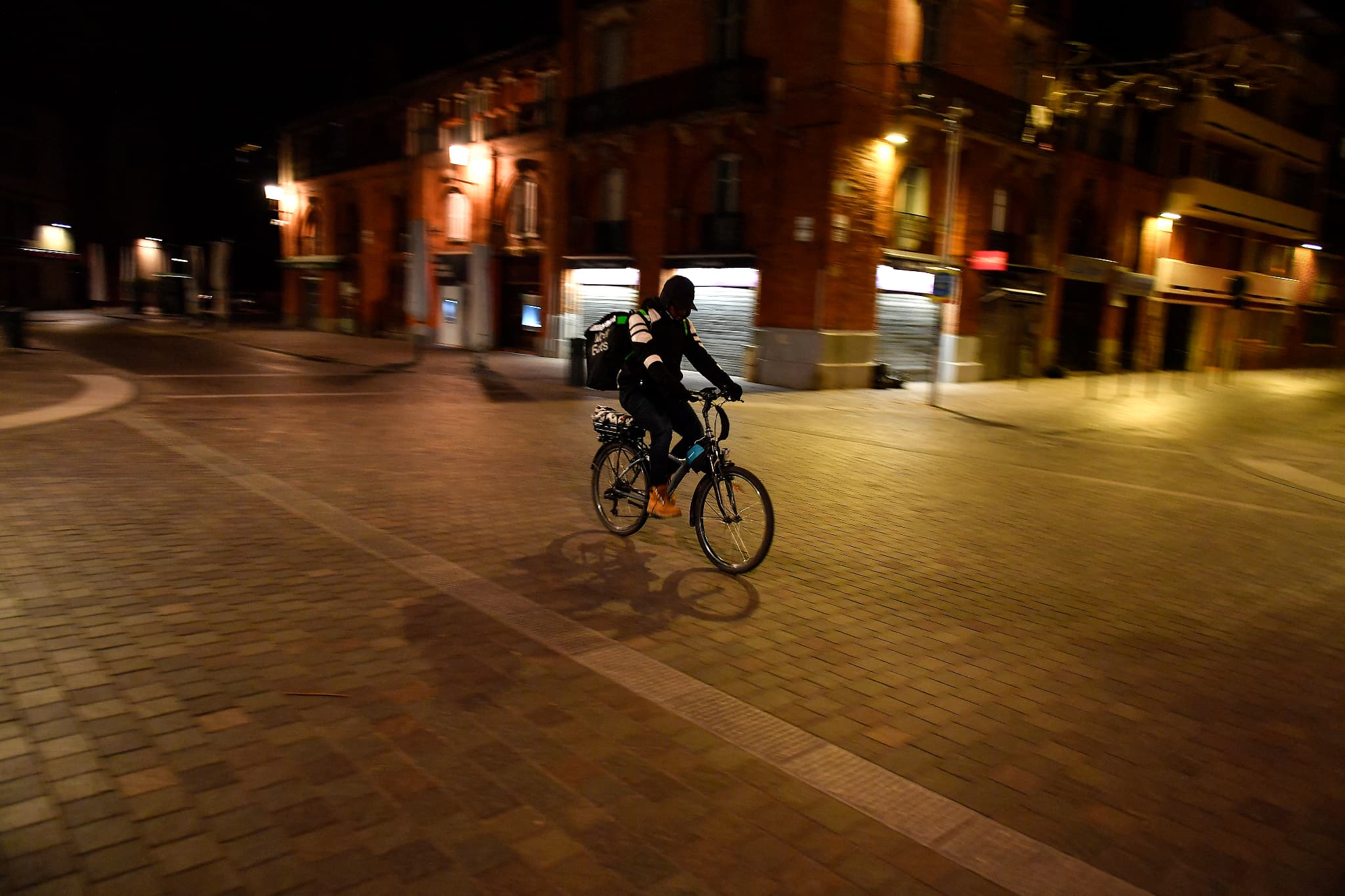 3 Euros Minimum Par Course Uber Eats Instaure Une Rémunération