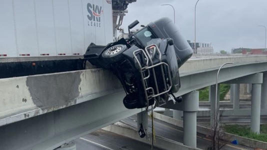 Pic: Louisville Metro Police Department/Facebook