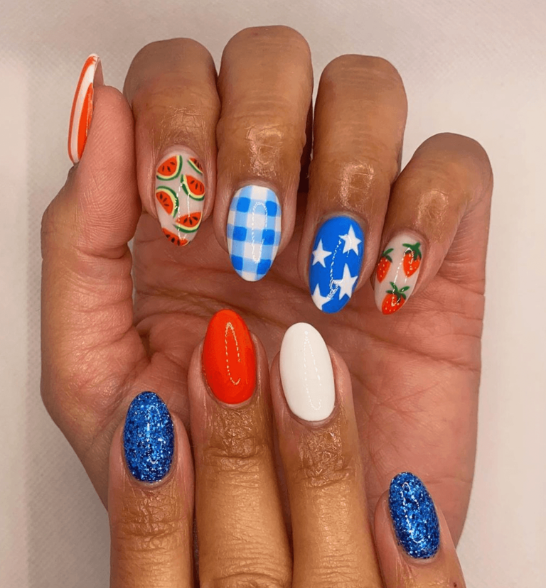 Beyoncé's Starburst Manicure Is the Subtle, onTrend Way to Do Fourth