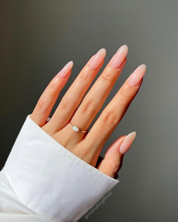 10 Inspirasi Naked Nails: Gaya Kuku untuk Kesan Luxury yang Tenang dan Elegan!