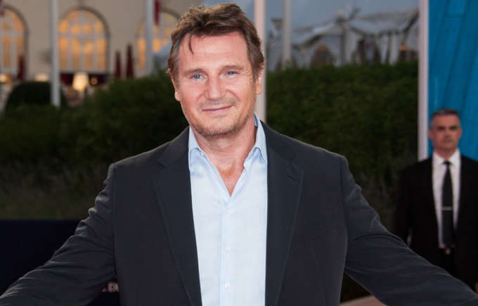 Liam Neeson - 6'4''
