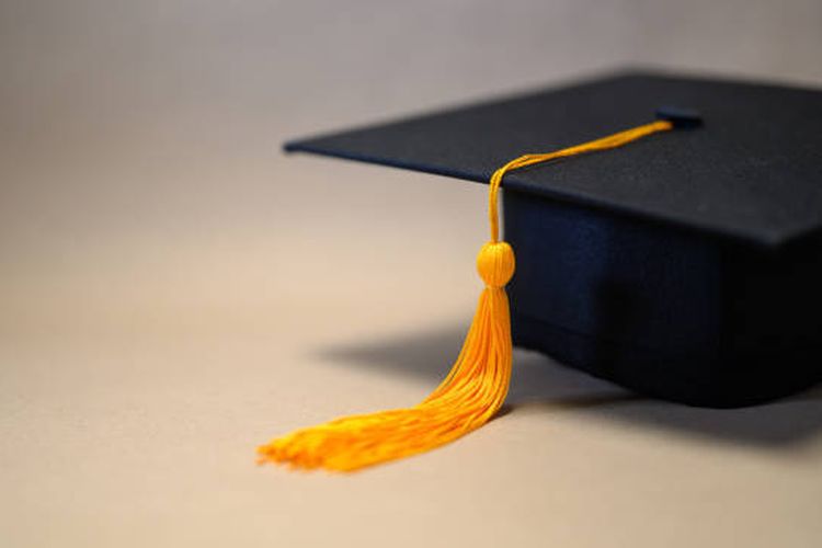 Saat Toga Jadi Pakaian Seremonial Wisuda Kelulusan KPM PKH