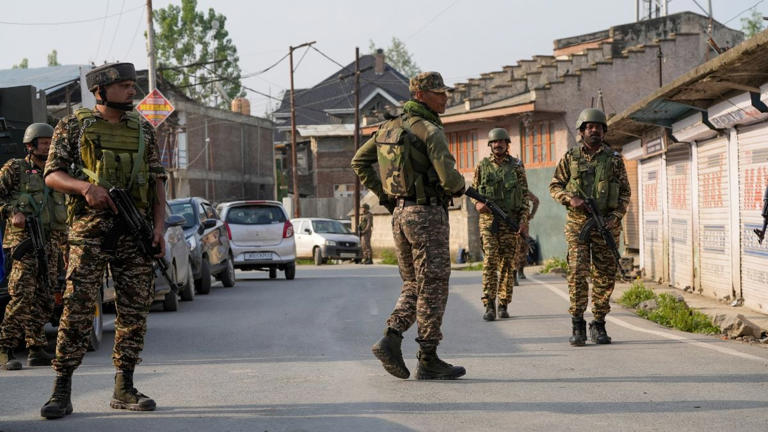 The Indian Army responded to the shelling with return fire. PTI