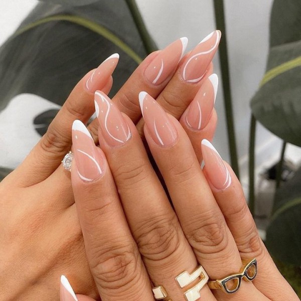 10 Inspirasi Naked Nails: Gaya Kuku untuk Kesan Luxury yang Tenang dan Elegan!