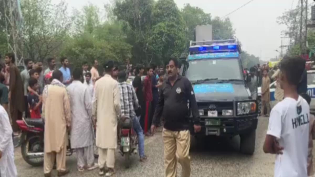 Multiple explosion heard in Lahore. X