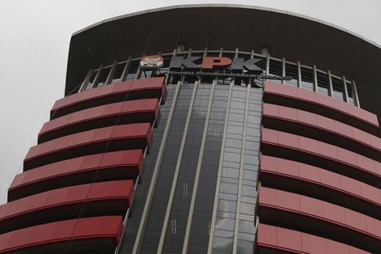 KPK Tangkap 13 Orang Saat OTT Bupati Ponorogo