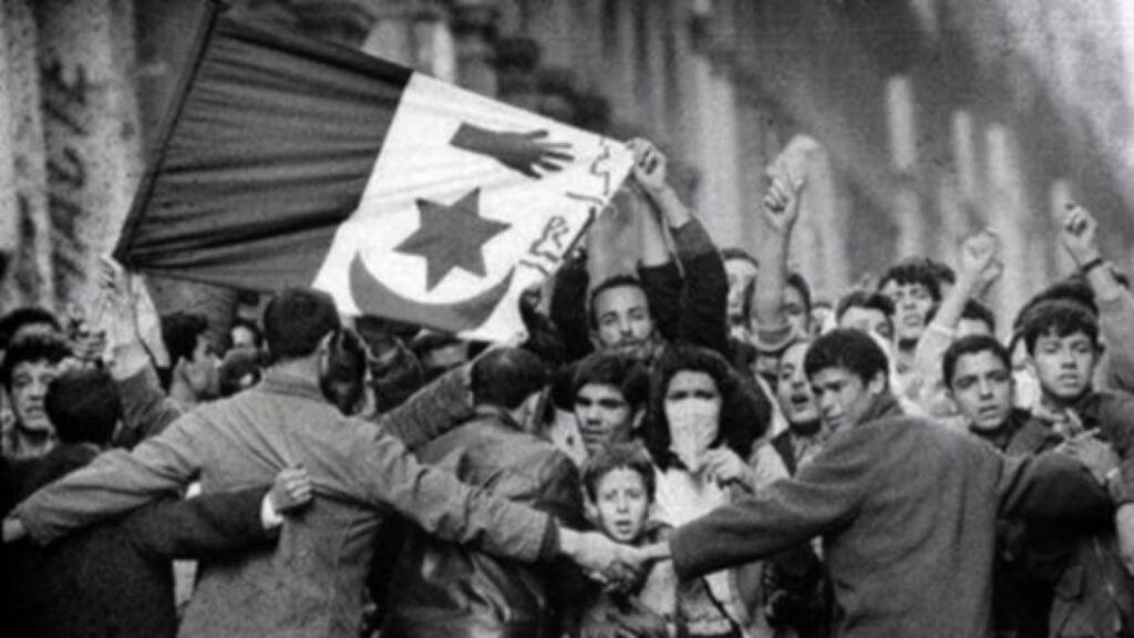 Manifestation du 8 mai 1945 à Sétif, Algérie.