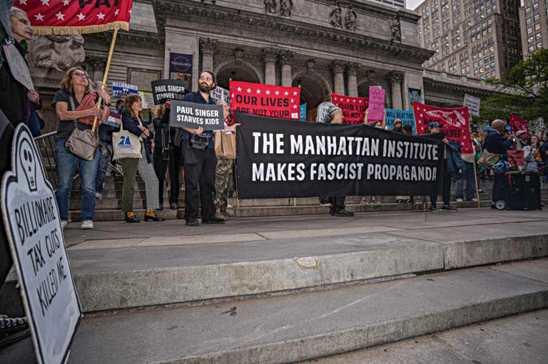 Midtown protesters rage on outside posh conservative think tank’s gala ...